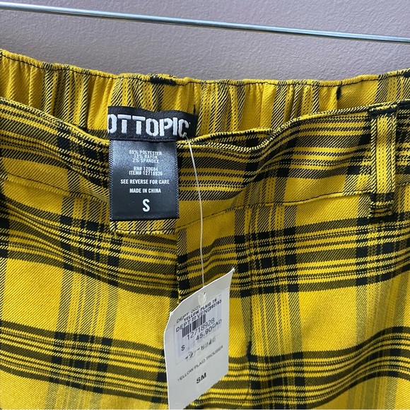 New Size Small Yellow Plaid Punk Grunge Trousers Stripe Pockets Capris Hot Topic - Picture 7 of 7